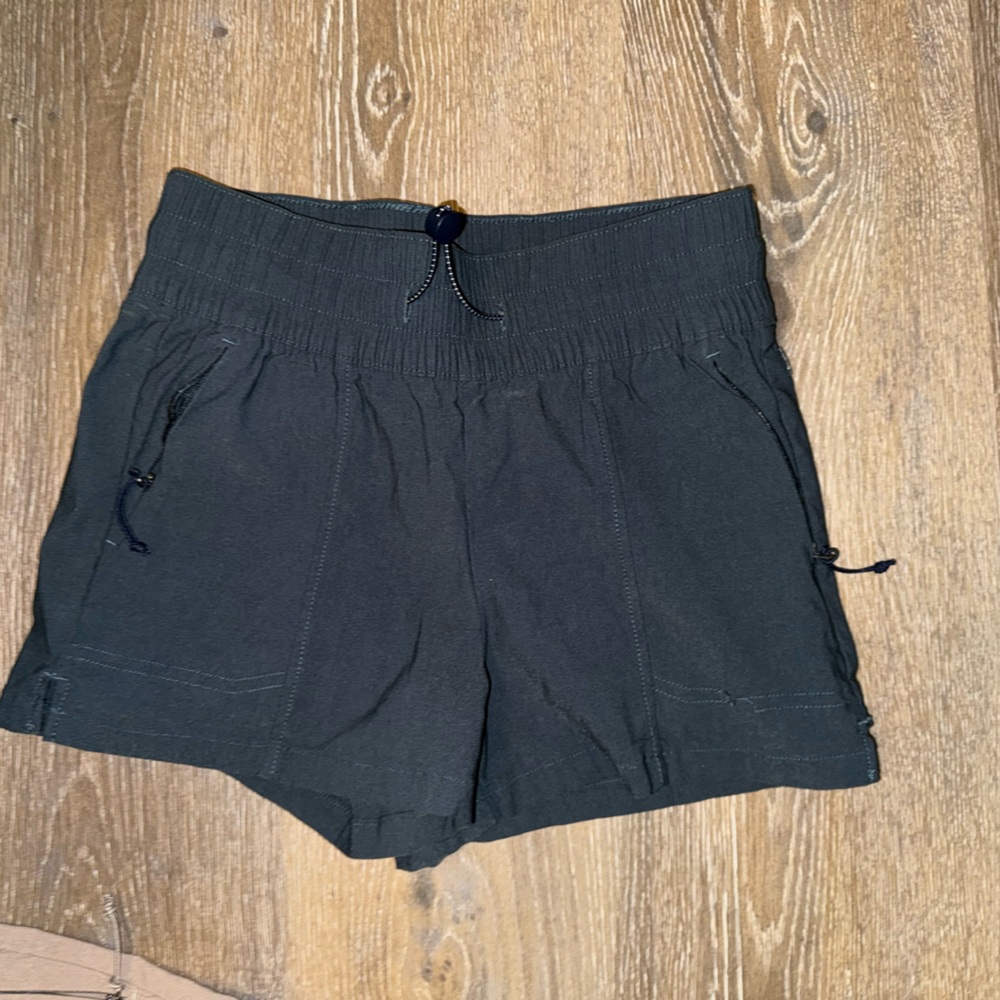 Avalanche navy trek it Shorts